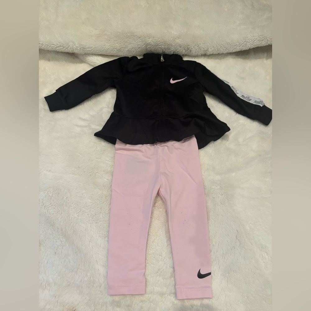 🌸5/$50🌸Nike Black Jacket with Pink Leggings Set